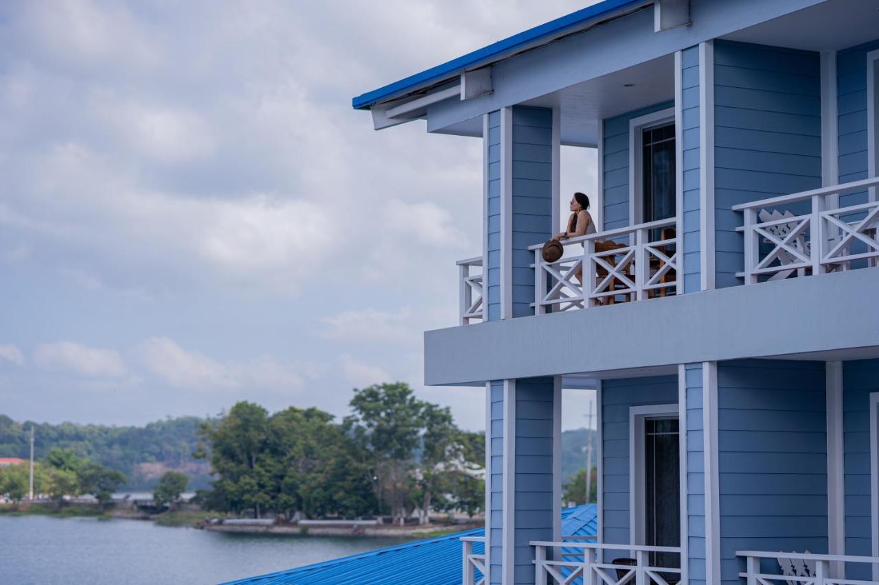 Hotel Casona Del Lago Flores Εξωτερικό φωτογραφία