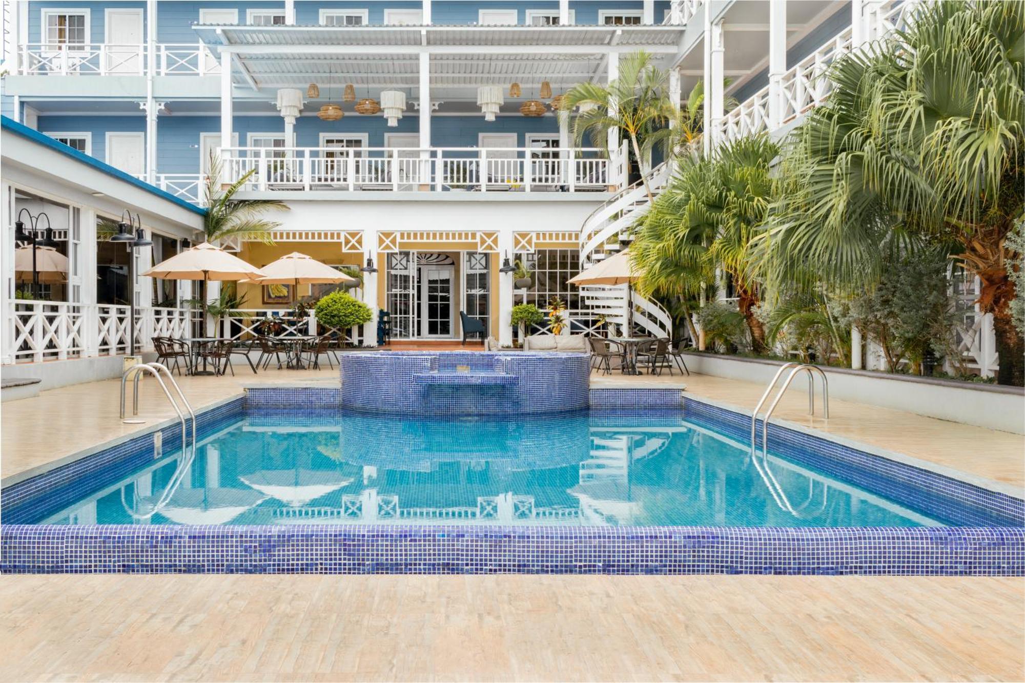 Hotel Casona Del Lago Flores Εξωτερικό φωτογραφία
