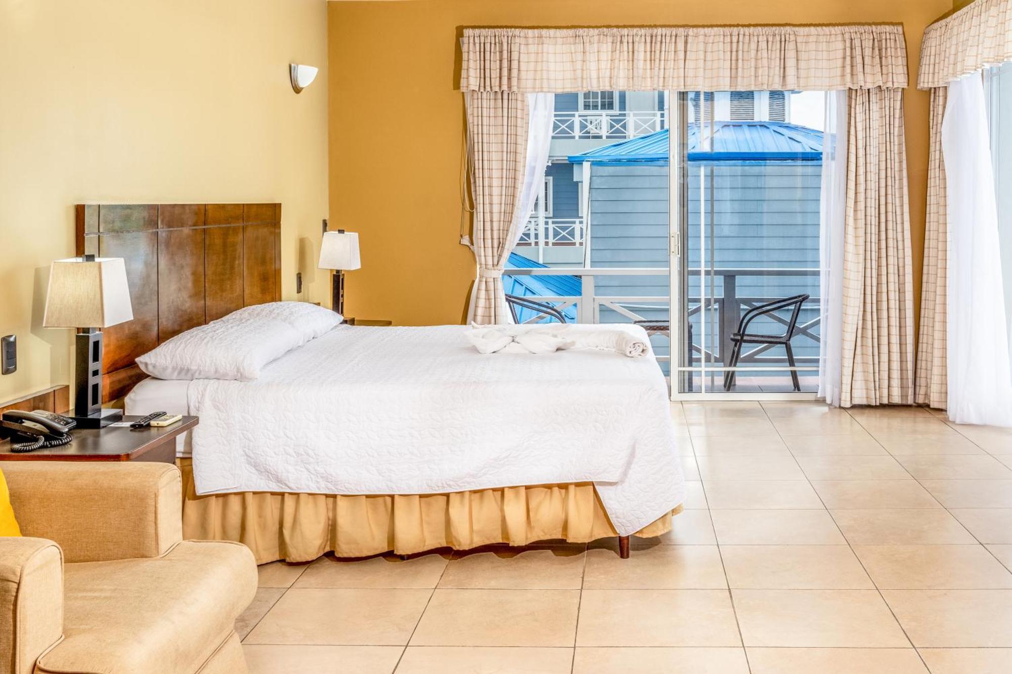 Hotel Casona Del Lago Flores Εξωτερικό φωτογραφία