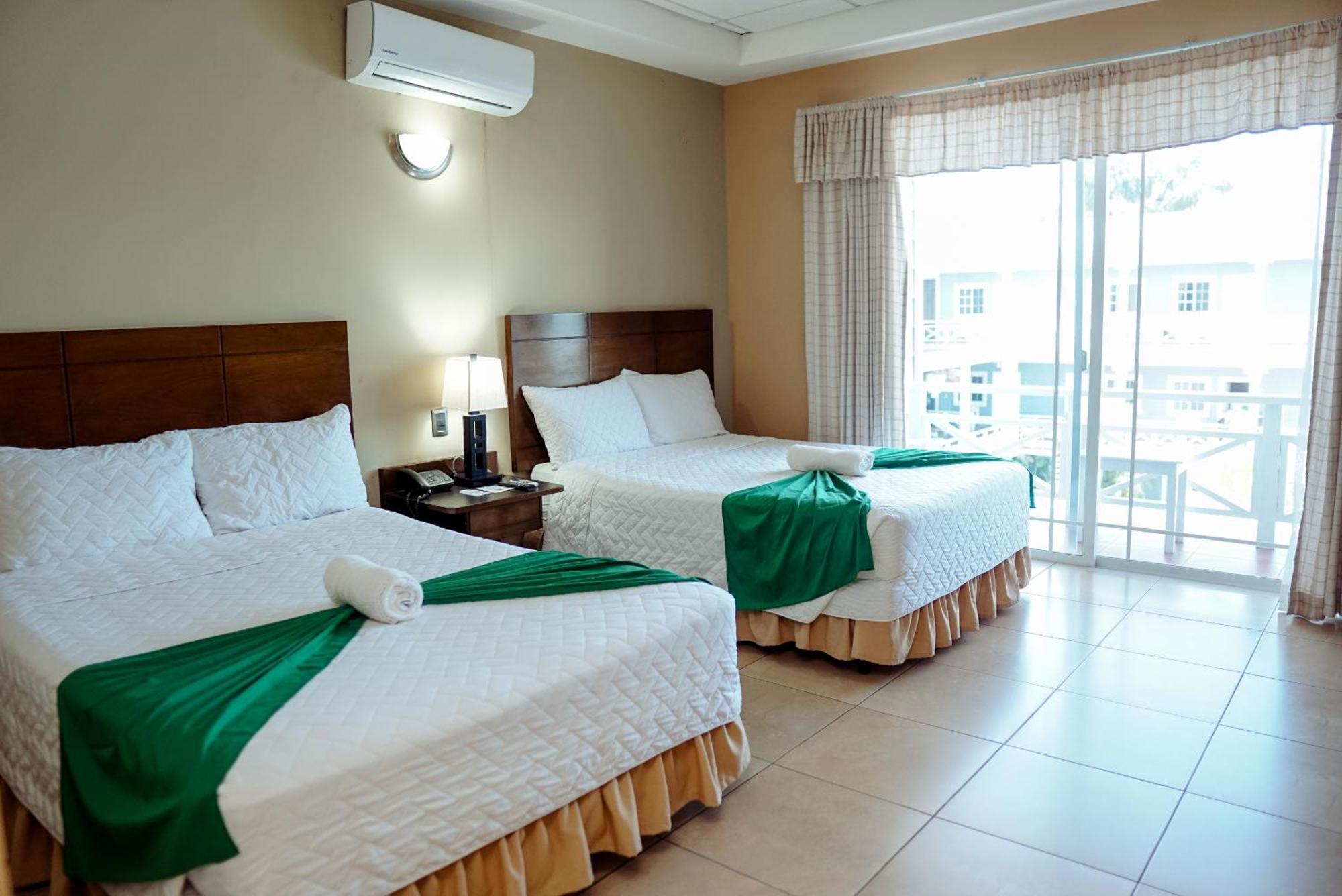 Hotel Casona Del Lago Flores Εξωτερικό φωτογραφία